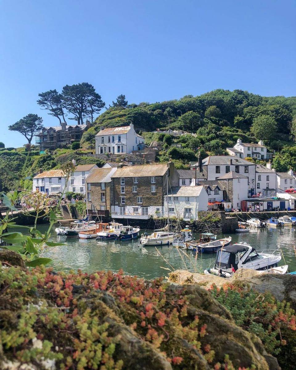 Polperro (instagram.com/olivebyclaire)