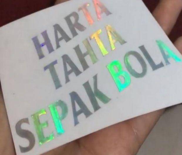 tulisan lucu seputar harta dan tahta (instagram.com/siskamethaproject)
