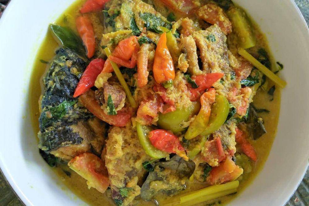 pesmol ikan mas (instagram.com/wienamartha)
