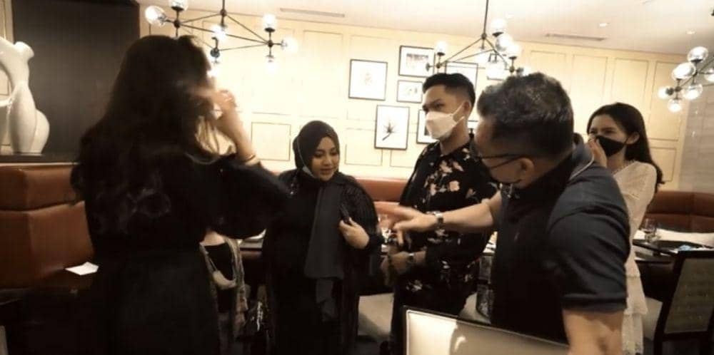 Keluarga Anang dan Raul Lemos (youtube.com/attahalilintar)