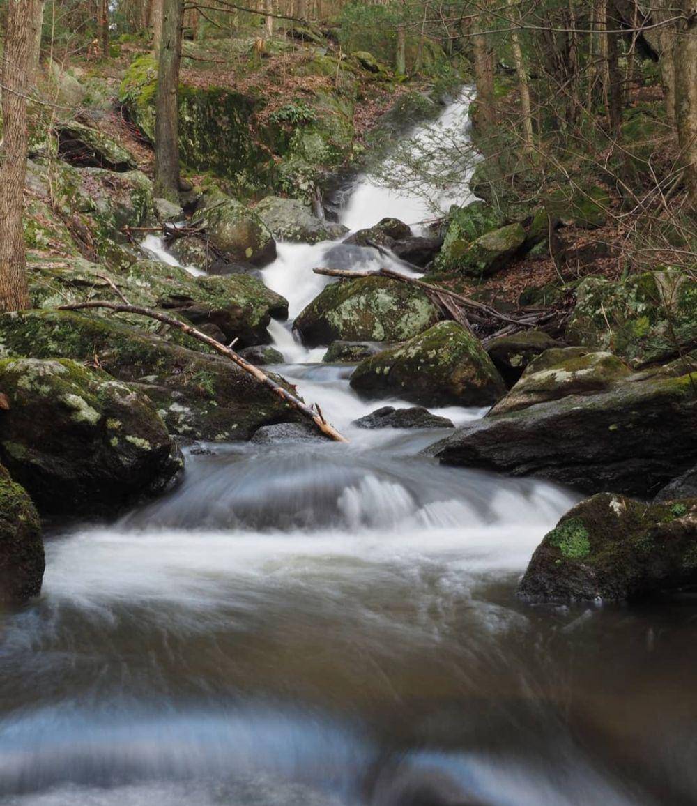 Buttermilk Falls (instagram.com/fpiercy2)