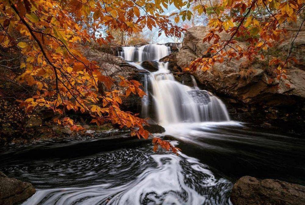 Chapman Falls (instagram.com/scenicconnecticut)