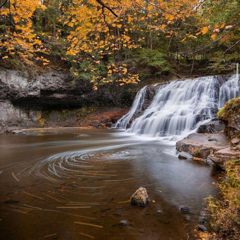Wadsworth Little Falls (instagram.com/connecticut_igers)