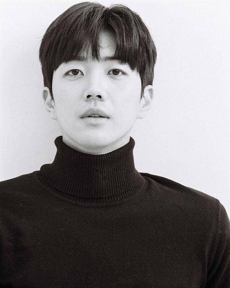 Kang Hoon (instagram.com/khoonyy)