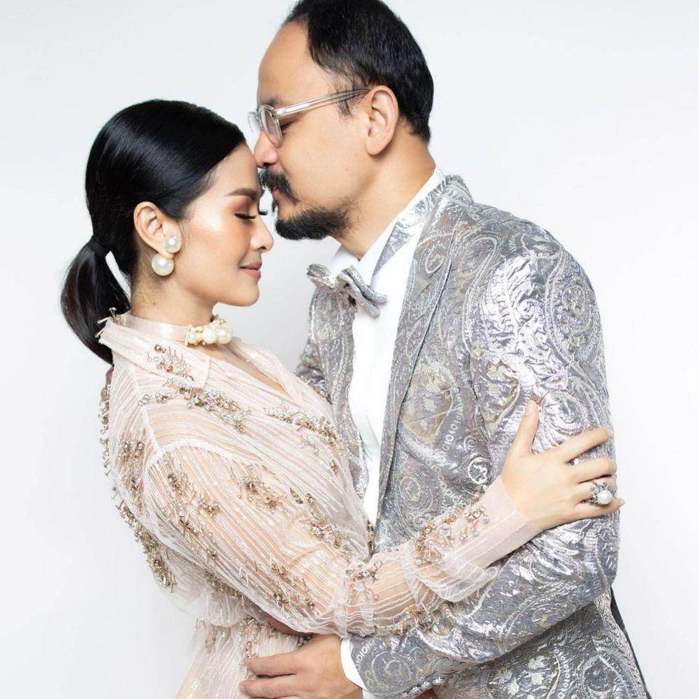 Artis yang menikah dengan pilot (Instagram.com/isdadahlia/)