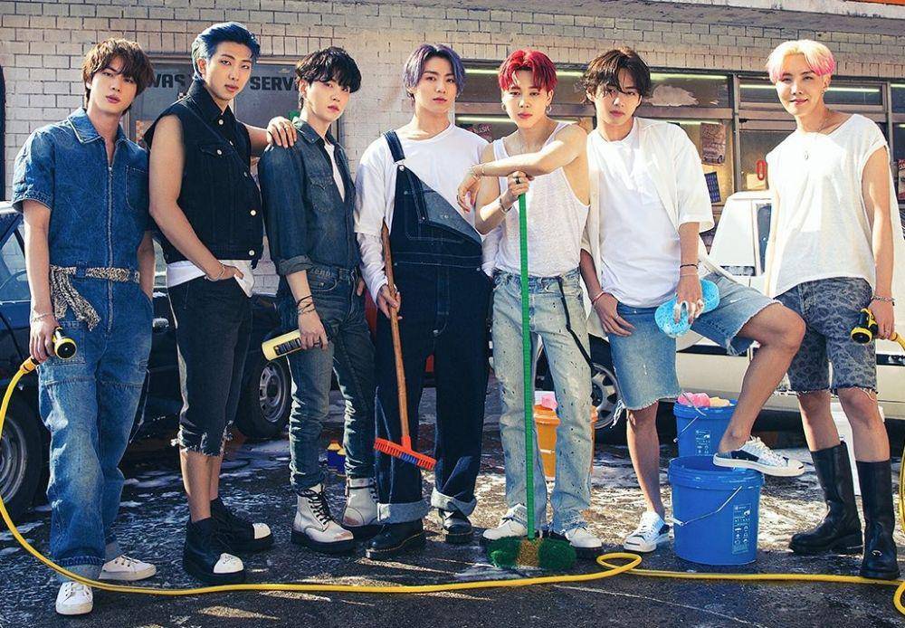 BTS (instagram.com/bts_bighitofficial)