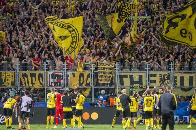euforia suporter usai Dortmund taklukkan Legia Warszawa di Liga Champions 2016/17 (twitter.com/bvb)