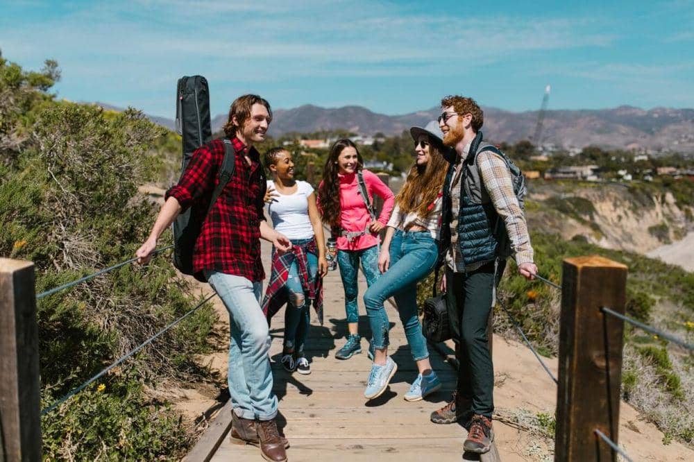 Memasuki Usia 30? Ini 5 Jenis Teman yang Wajib Kamu Pertahankan