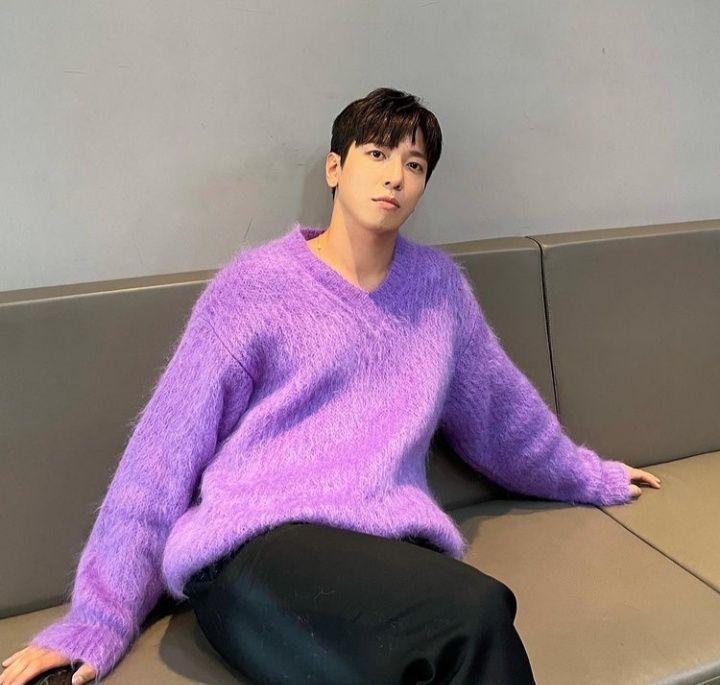 Jung Yong Hwa (instagram.com/jyheffect0622)