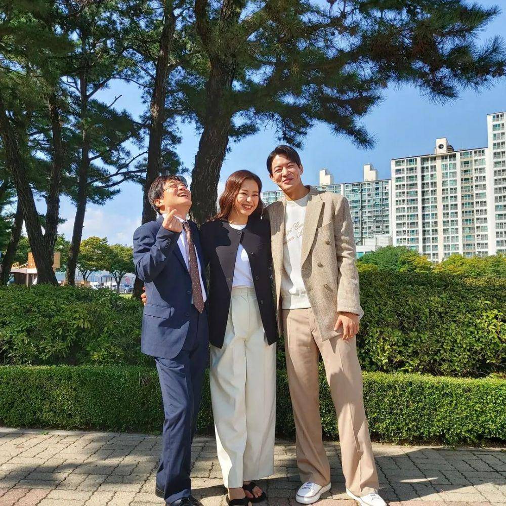 Kim Chang Hwan, Lee Honey, dan Lee Sang Yoon di balik layar One the Woman (instagram.com/honey_lee32)