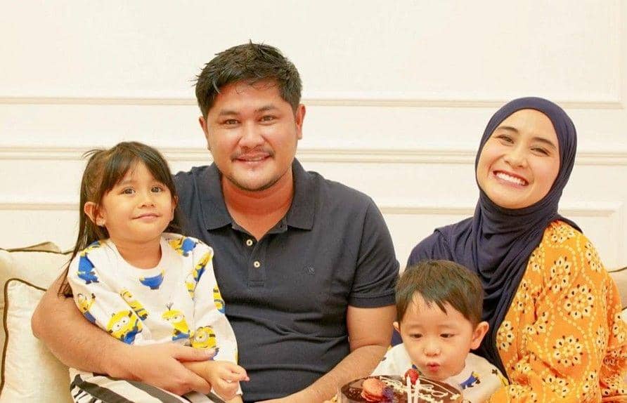 Ultah Pernikahan ke-5, 10 Potret Harmonis Keluarga Ryana Dea
