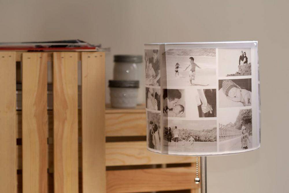 Tips Hias Kamar dengan Foto Tanpa Pigura (photojaanic.com)