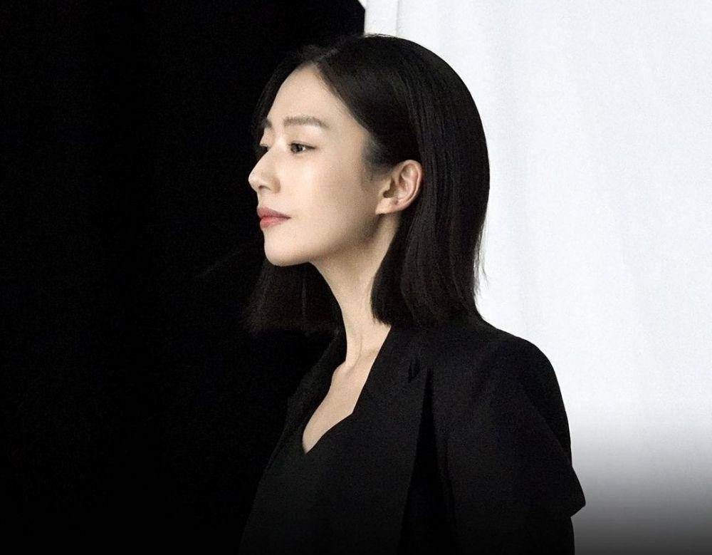 Kwak Sun Young (instagram.com/blossom_entertaiment)