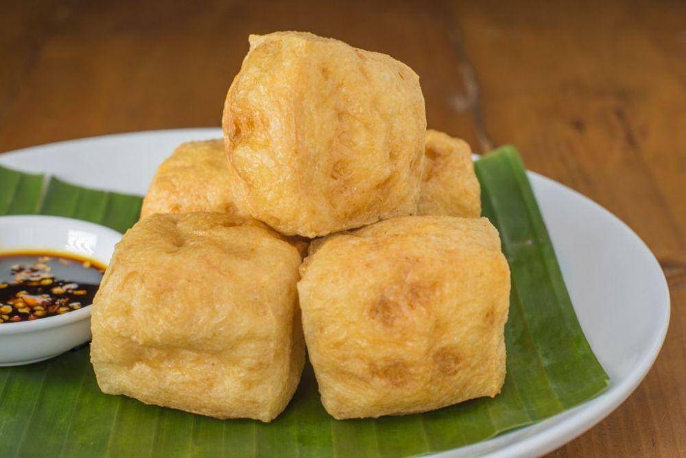 Tahu coklat (Pinterest.com/Paviliun28 Kulinari Sinema)