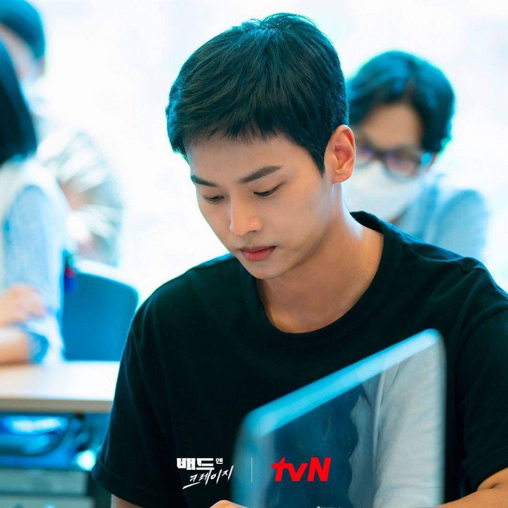 Cha Hak Yeon di pembacaan naskah drama Bad and Crazy (instagram.com/tvn_drama)