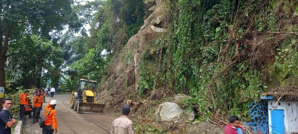 Berpotensi Longsor Susulan, Jalur Medan – Berastagi Ditutup Sementara