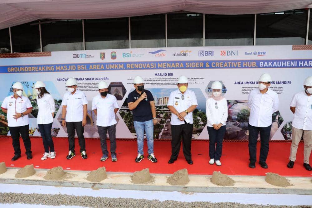 Peletakan batu pertama pembangunan kawasan Bakauheni Harbour City (BHC) di Menara Siger, Lampung Selatan, Rabu (27/10/2021). (IDN Times/Istimewa).