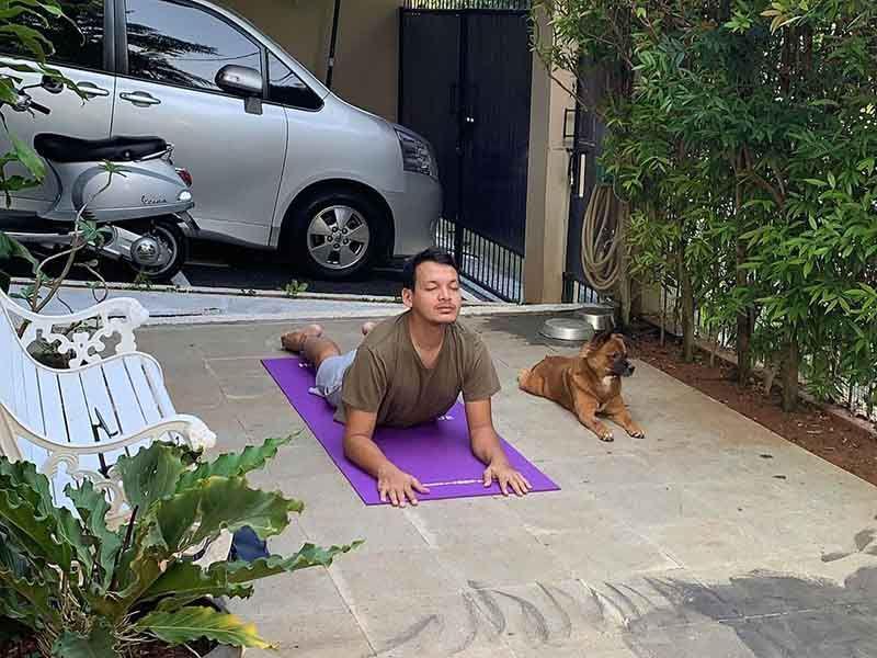 Kembali Main Sinetron, 10 Potret Bugar Ben Joshua saat Olahraga Ringan