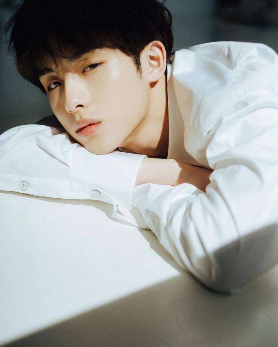 Winwin NCT (instagram.com/wwiinn_7)