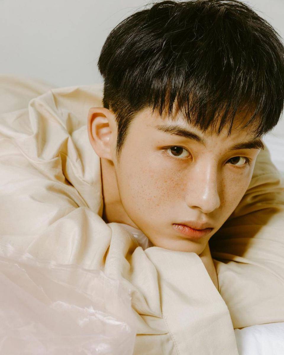 Winwin NCT (instagram.com/wwiinn_7)