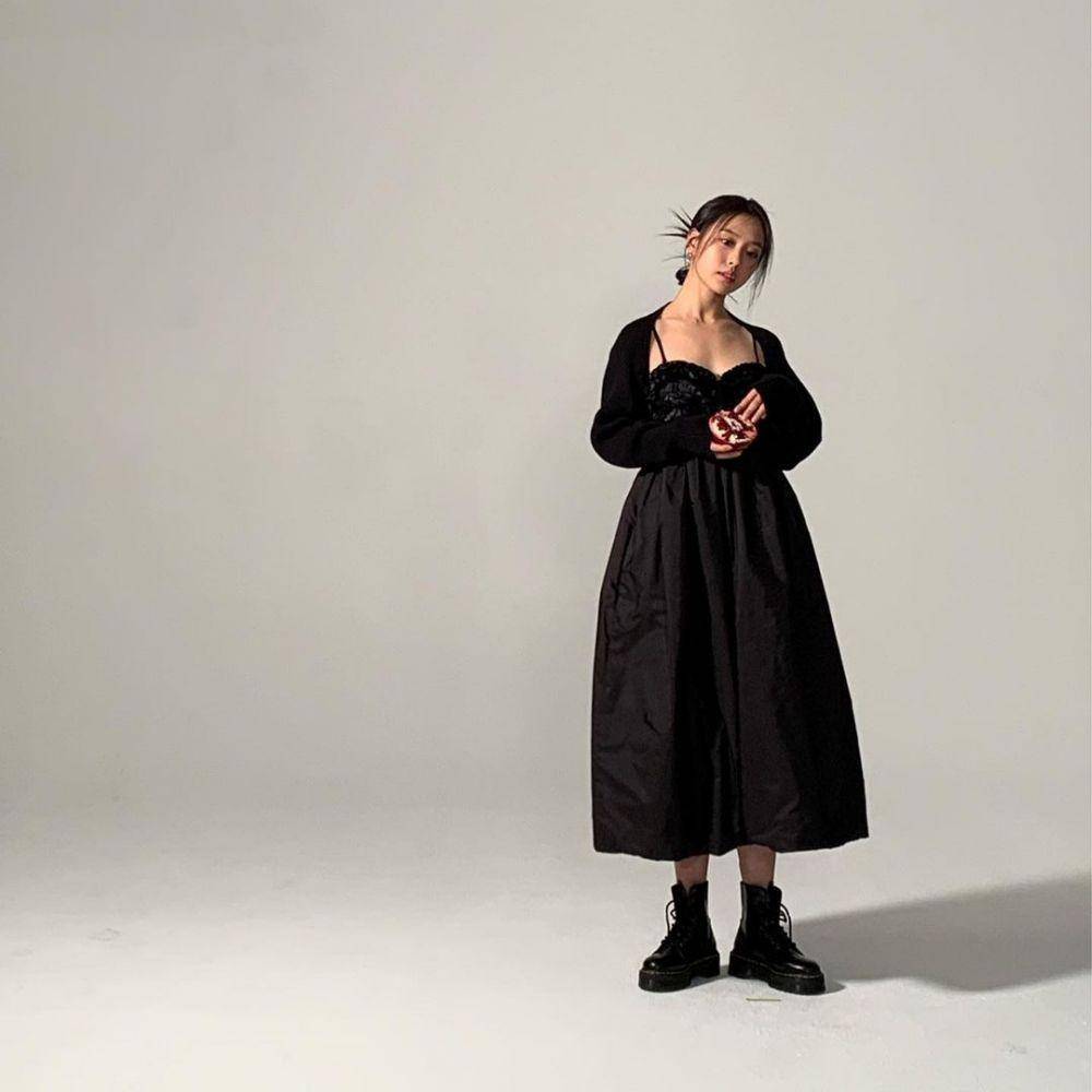 Dress ala Go Min-Si. (instagram.com/gominsi/)