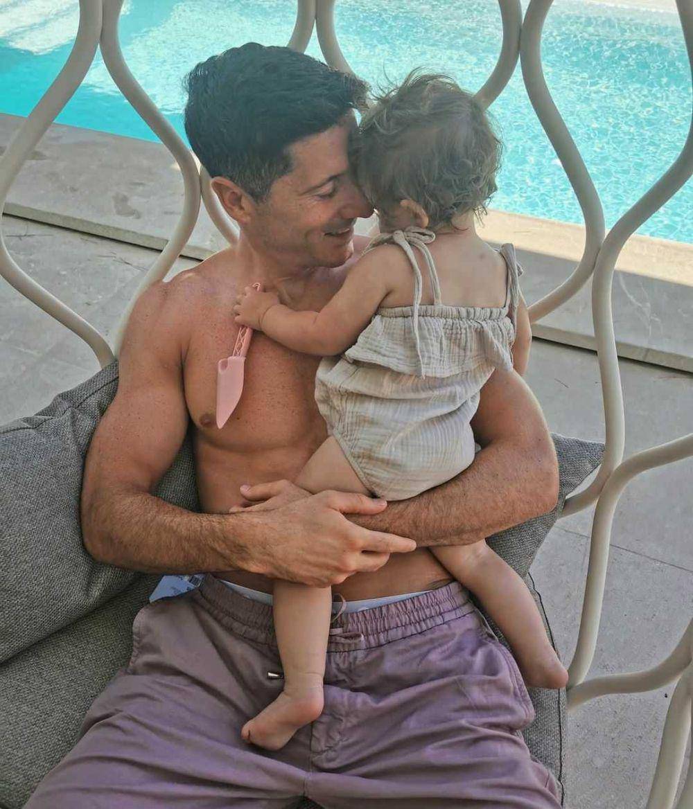 potret keluarga Robert Lewandowski (instagram.com/_rl9)
