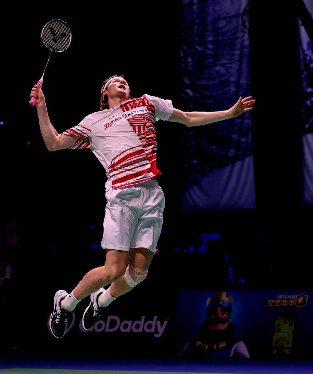 Tunggal putra Denmark, Anders Antonsen. (instagram.com/bwl.official)