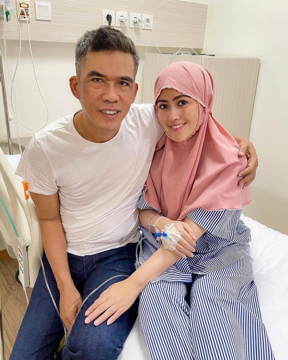potret Meggy Wulandari dan suaminya, Haji Muhammad (instagram.com/meggywulandari_real)