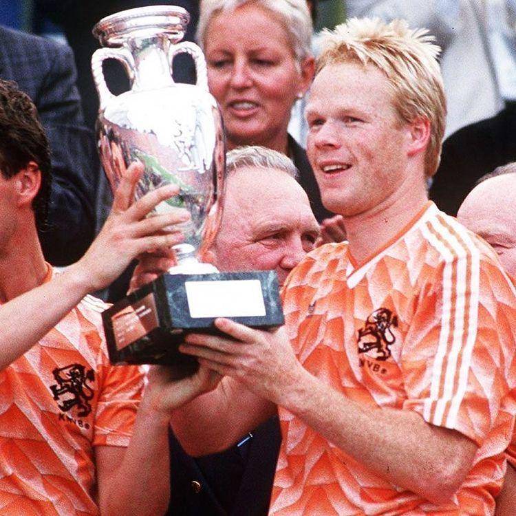 Ronald Koeman juara Euro 1988 bersama tim nasional Belanda. (instagram.com/ronaldkoeman)