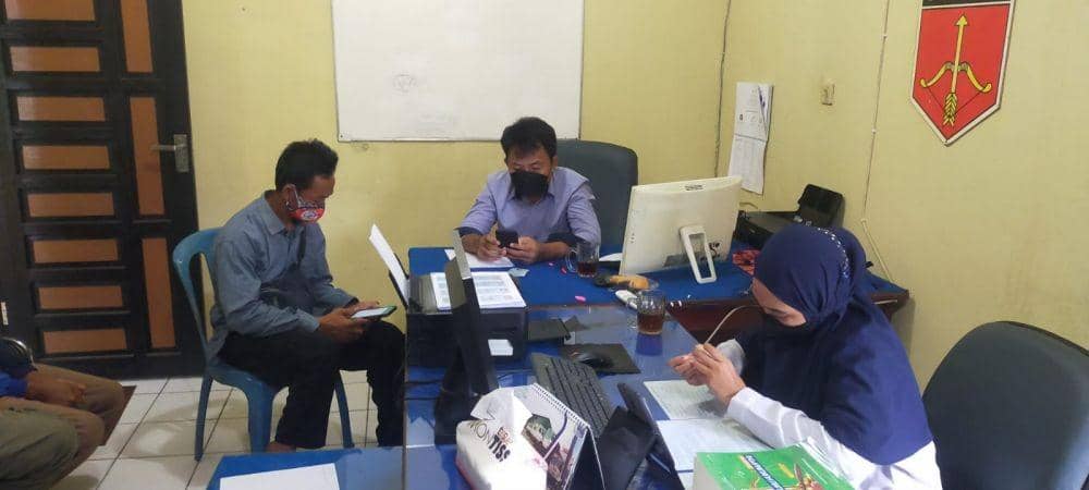 Pemeriksaan tersangka di Kantor Polsek Pelabuhan Semayang Balikpapan. Foto istimewa