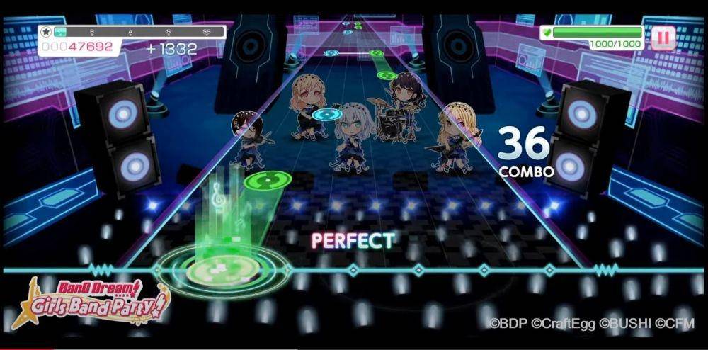 Kamu bisa mengoleksi berbagai karakter dengan kekuatan yang membantu penampilan kamu (YouTube/BanG Dream! Girls Band Party! Official)