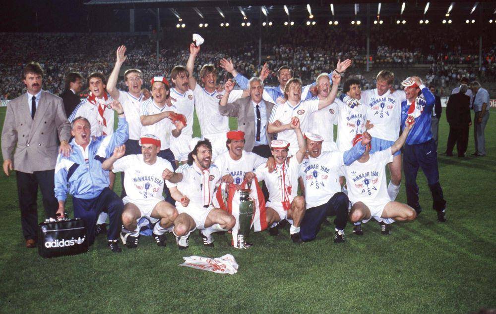 Ronald Koeman dan PSV juara Liga Champions musim 1987/1988. (twitter.com/ChampionsLeague)