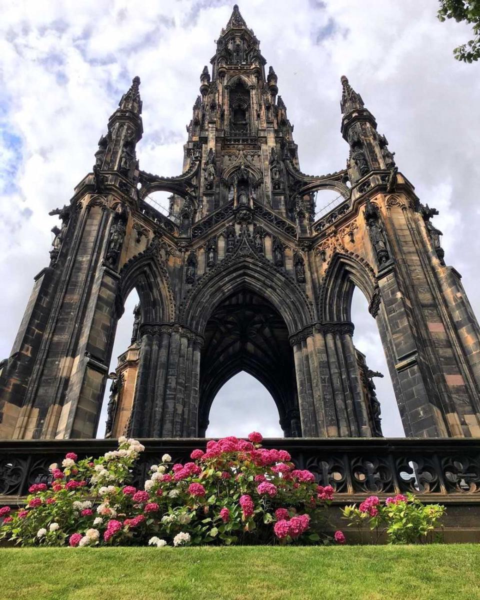 Scott Monument (instagram.com/arcelfarosyah)