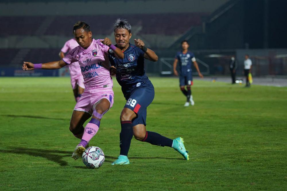 Gagal Menang, Pelatih Arema FC Akui Lengah di Menit Akhir