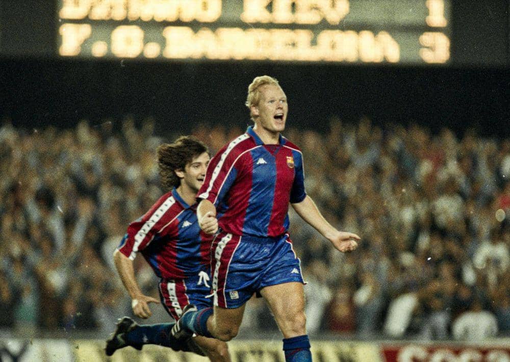 Ronald Koeman saat bermain bersama Barcelona. (thesefootballtimes.co)