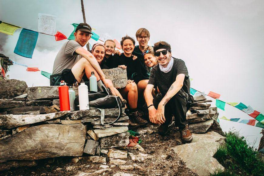 ilustrasi liburan dengan sahabat (unsplash.com/Tiago Rosado)