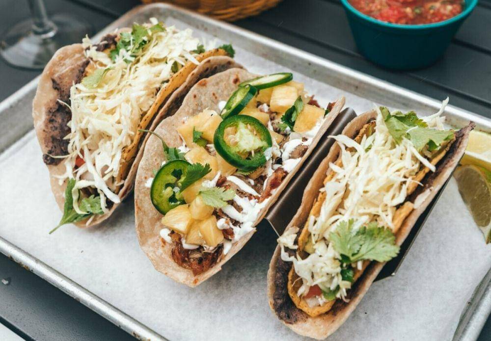 ilustrasi tacos jarlsberg cheese (unsplash.com/Spencer Davis)