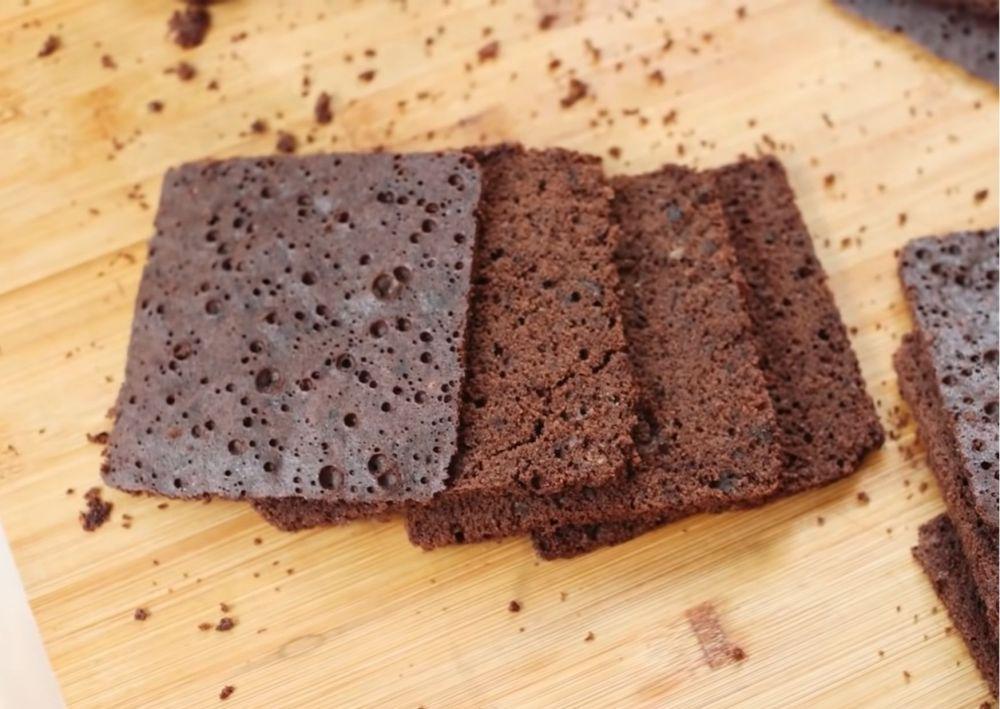 Sponge cake untuk dessert box (youtube.com/Devina Hermawan)