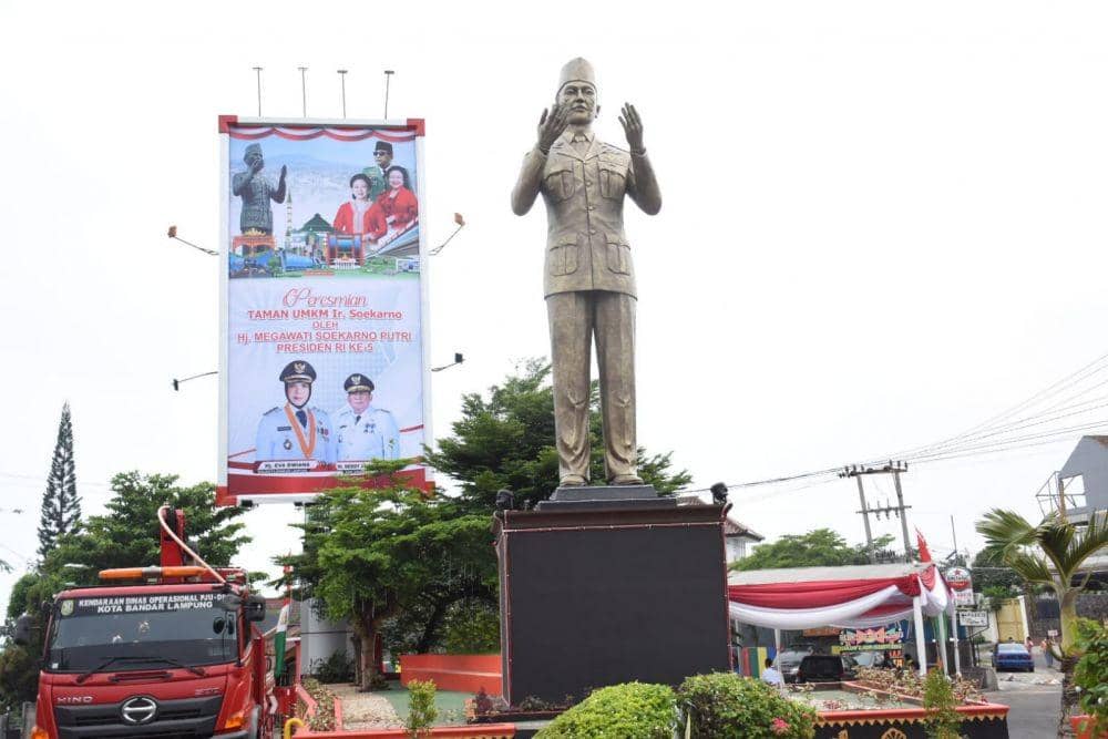 Patung Bung Karno 7 Meter di Bandar Lampung Diresmikan Megawati