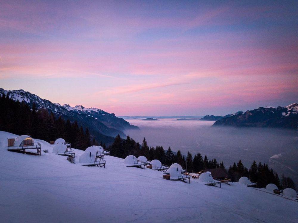 instagram.com/whitepodhotel