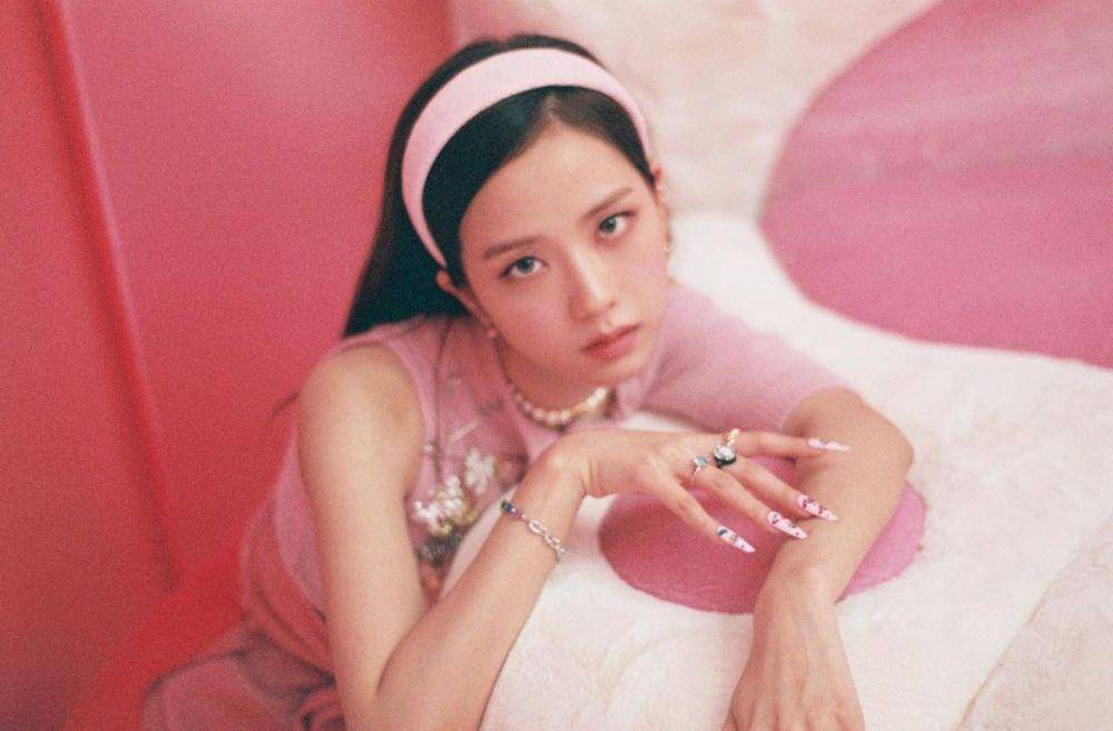 Nail art Jisoo BLACKPINK (instagram.com/sooyaaa__)