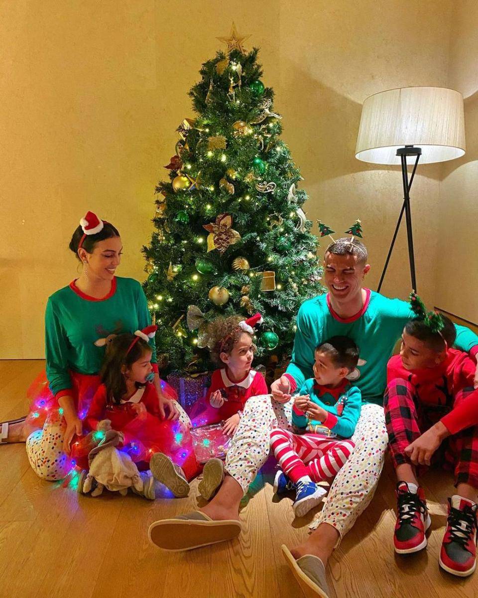 Potret Ronaldo dan Keluarga (instagram.com/cristiano)