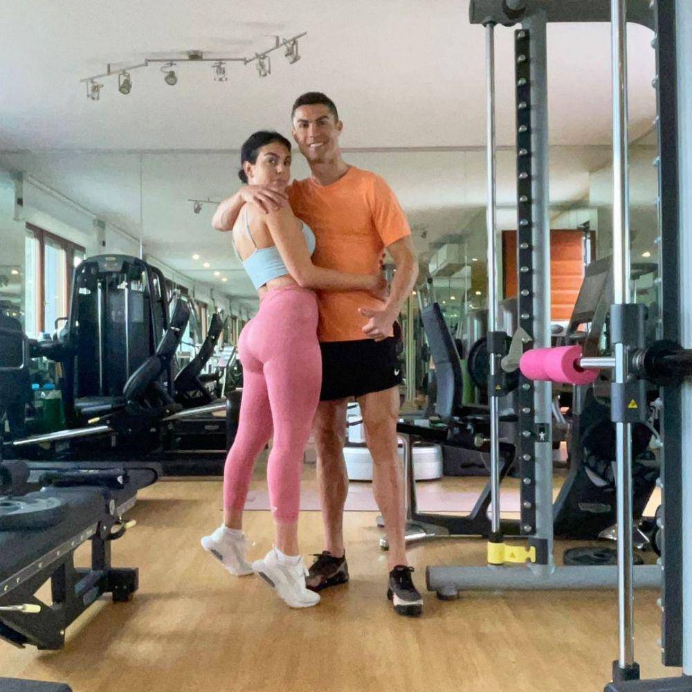 Potret Ronaldo dan istri (instagram.com/cristiano)