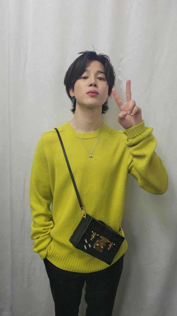 ide outfit kencan ala member BTS (Twitter.com/BTS_twt)