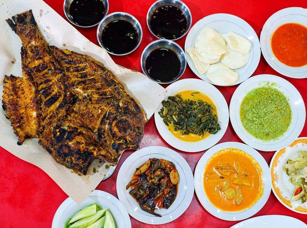 Foto Menu Ikan Bakar Rumah Makan Fuja  (Instagram.com/mr.thamciak)