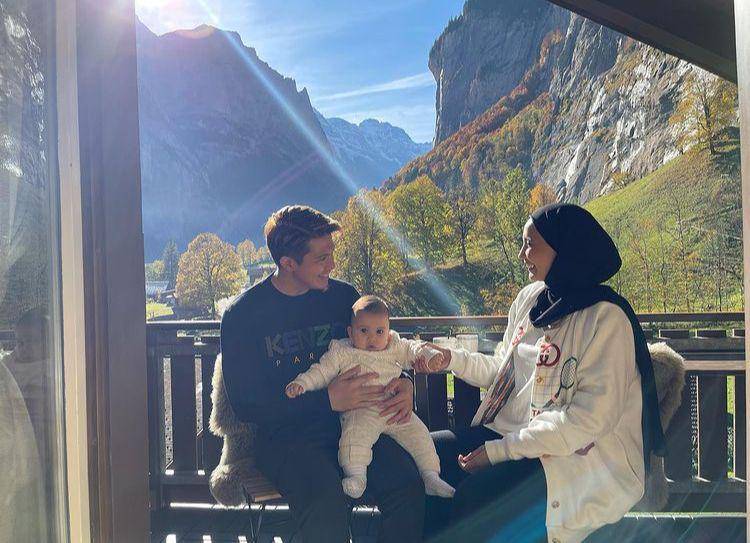 Zaskia swiss (Instagram.com/irwansyah15)