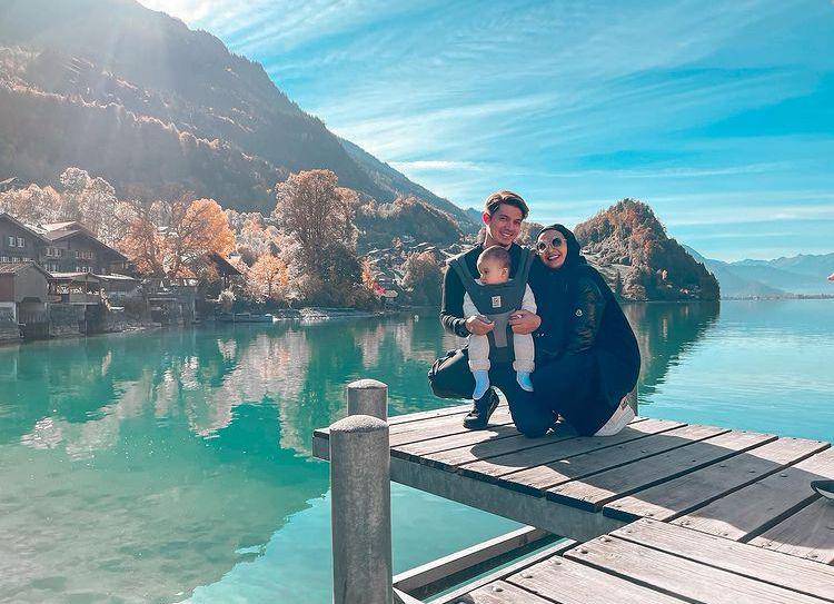 Zaskia swiss (Instagram.com/zaskiasungkar15)