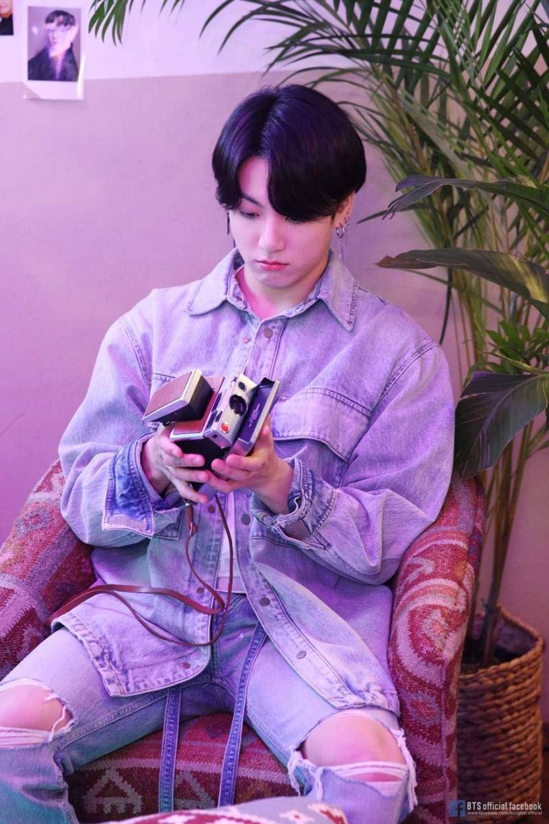 ide outfit kencan ala member BTS (Facebook.com/bangtan.official)
