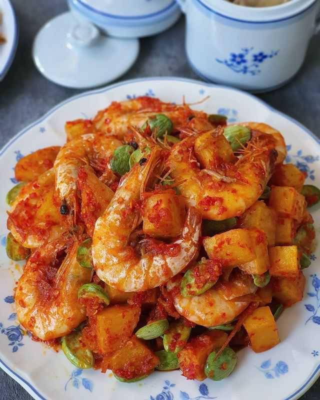 Sambal udang kentang (instagram.com/fen.z)