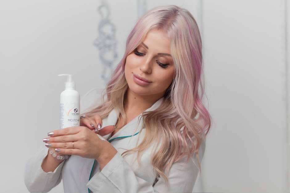 ilustrasi pakai lotion (pexels.com/Van4er)